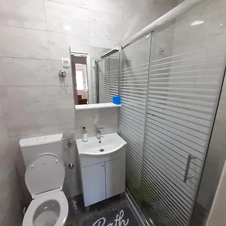 Sneza Apartment *