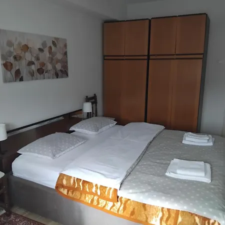 Sneza トレビニエ